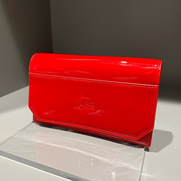 CHRISTIAN LOUBOUTIN SIGNATURE RED VINYL FAUX PATENT MAKEUP CLUTCH NWOT - Picture 2 of 15